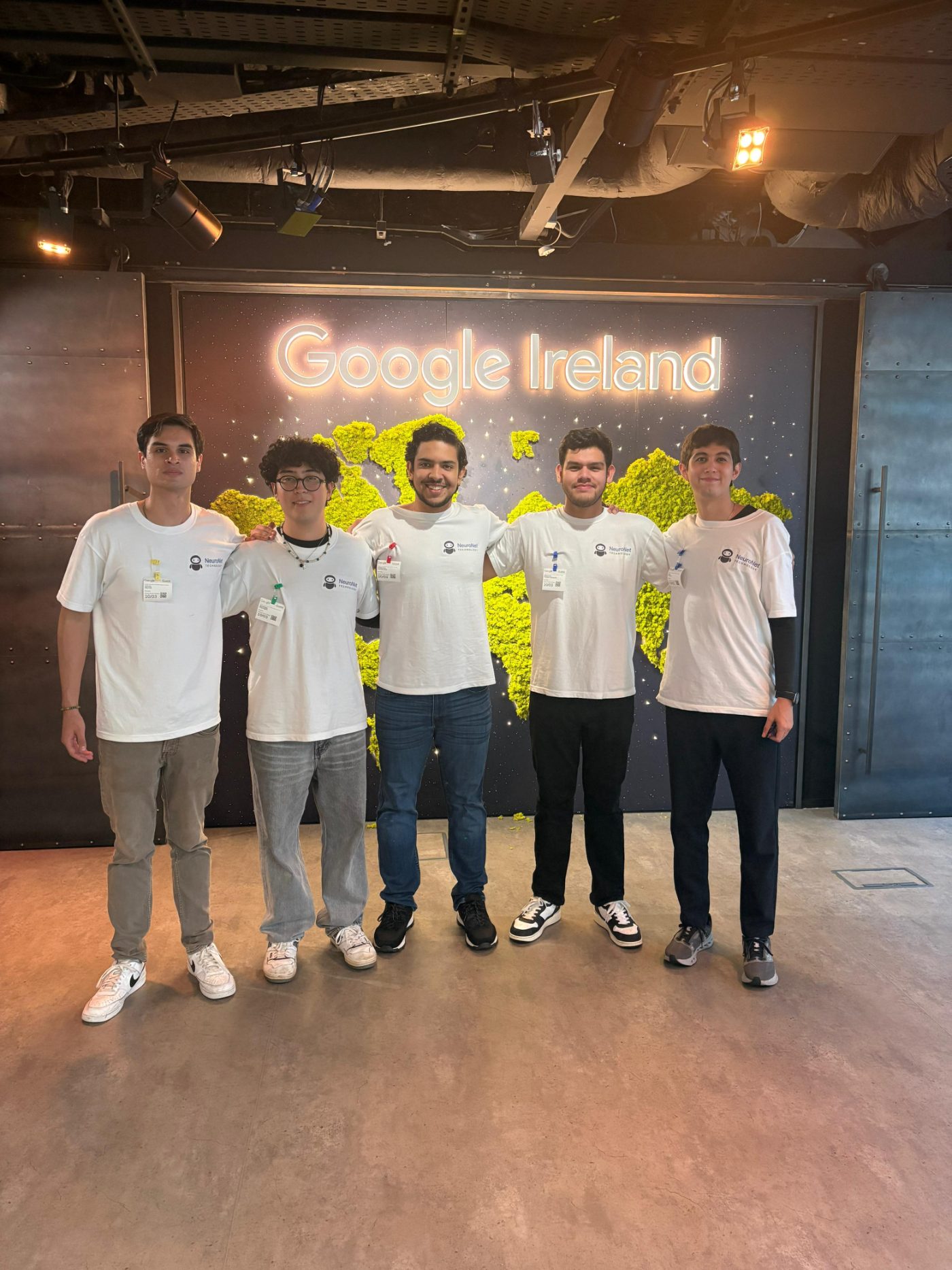 Equipo NeuroNet en Google Ireland — sede Dublín